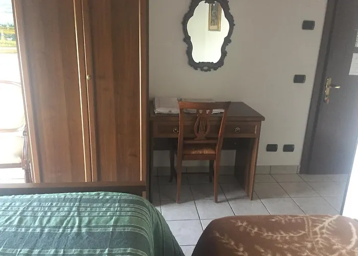 Agriturismo La Roccia *